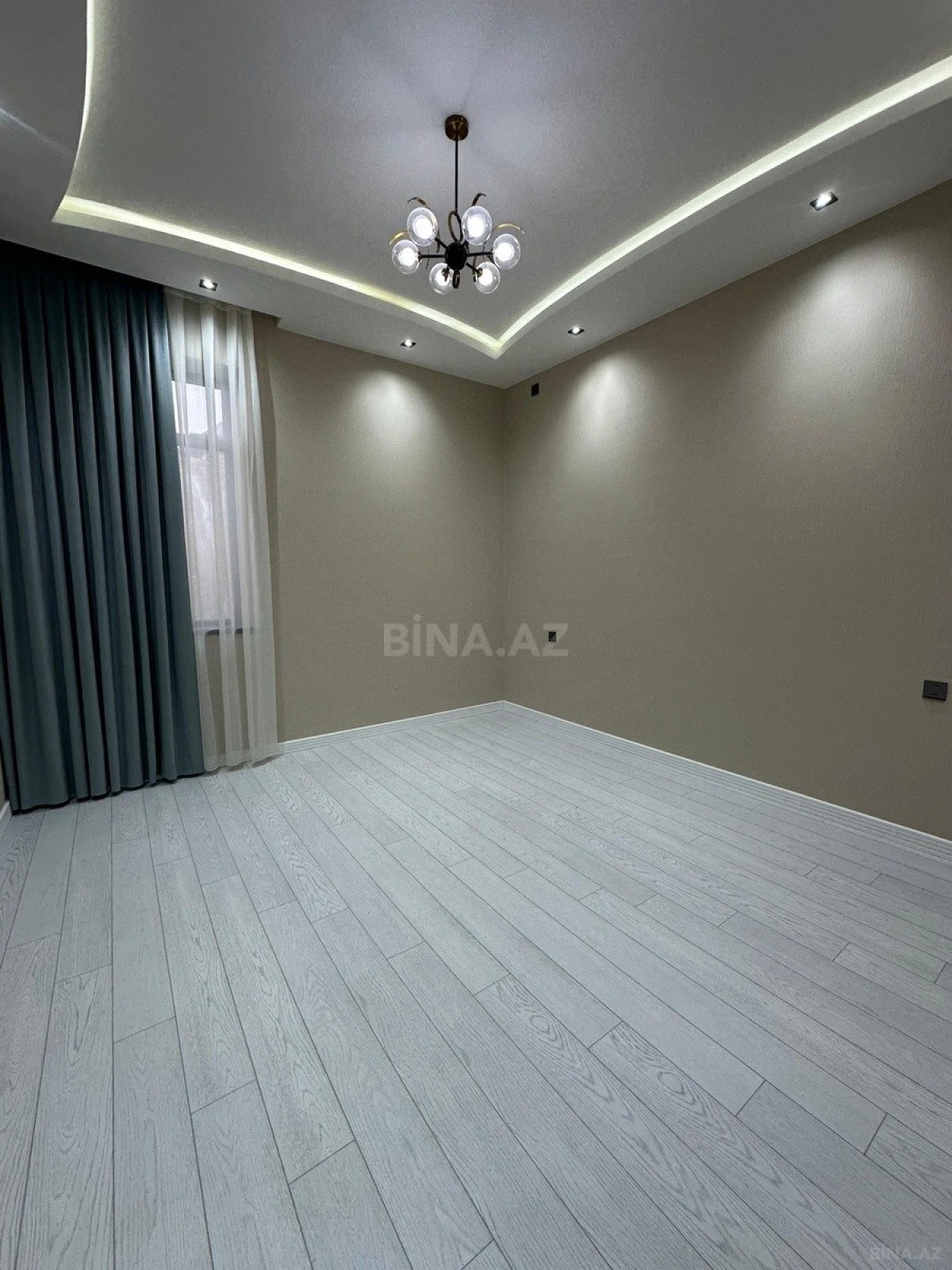Satılır 4 otaqlı həyət evi 140 m²