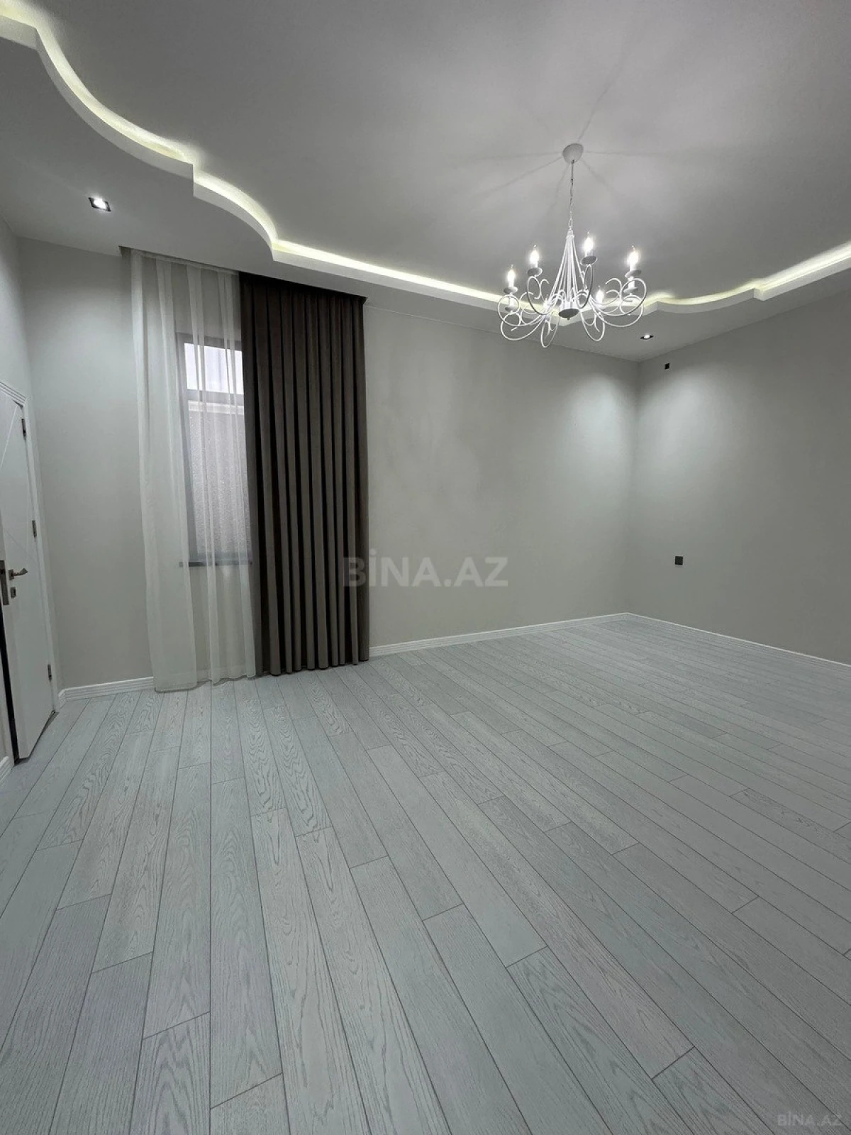 Satılır 4 otaqlı həyət evi 140 m²