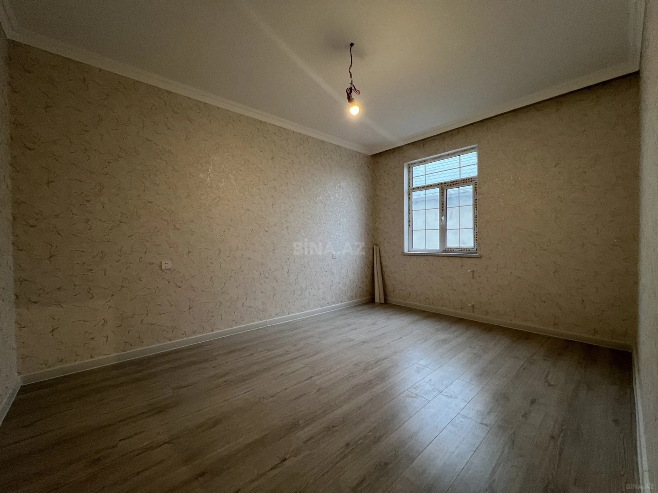 Satılır 4 otaqlı həyət evi 150 m²