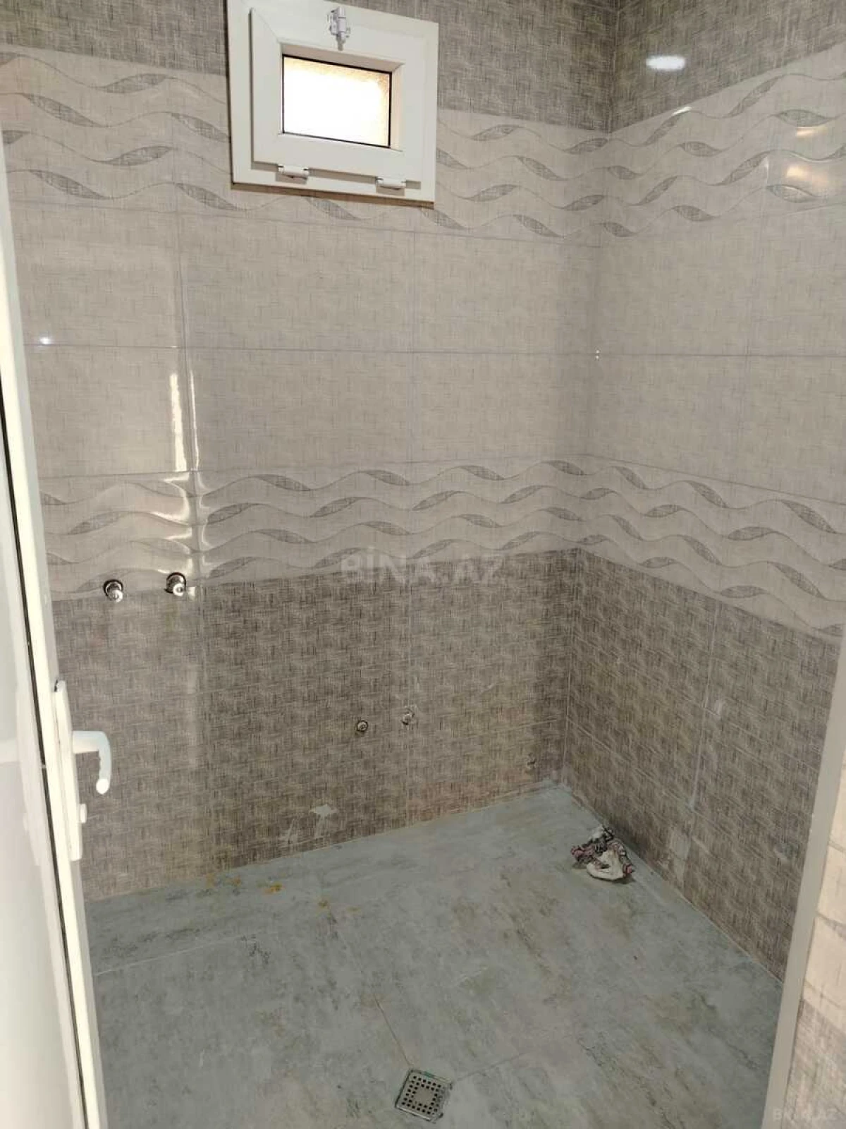 Satılır 4 otaqlı həyət evi 148 m²
