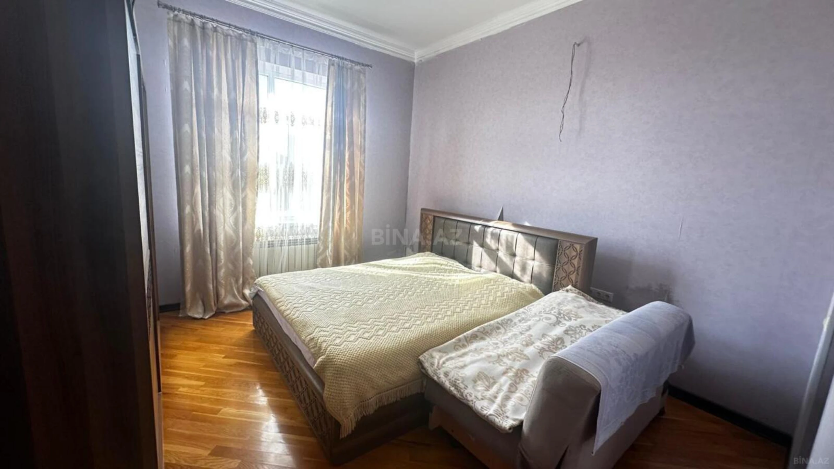 Satılır 6 otaqlı həyət evi 400 m²
