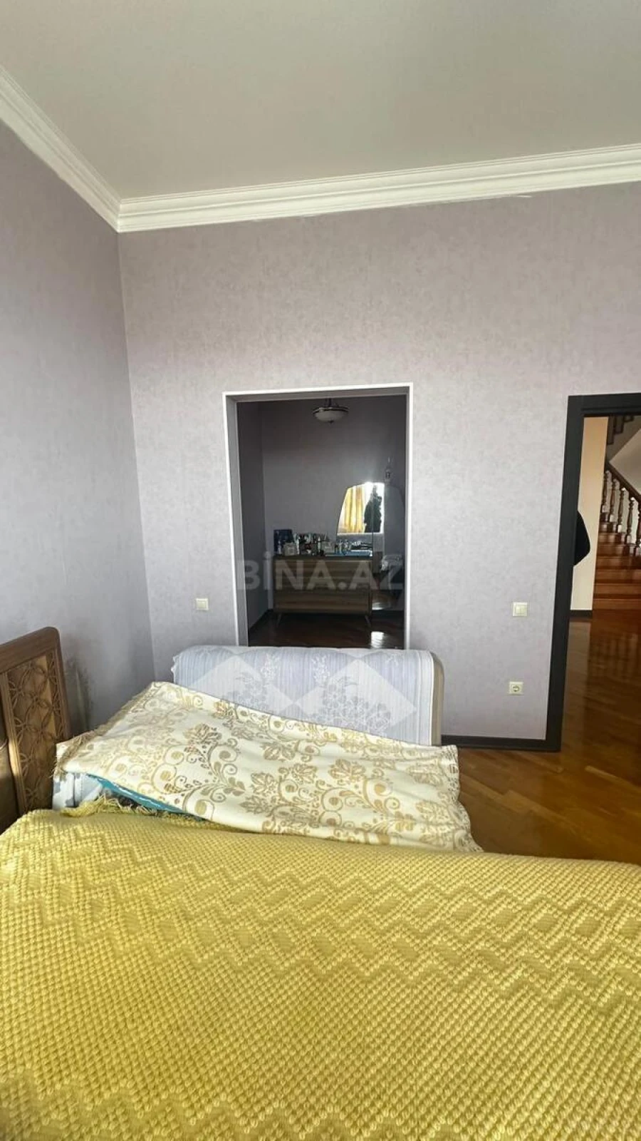 Satılır 6 otaqlı həyət evi 400 m²