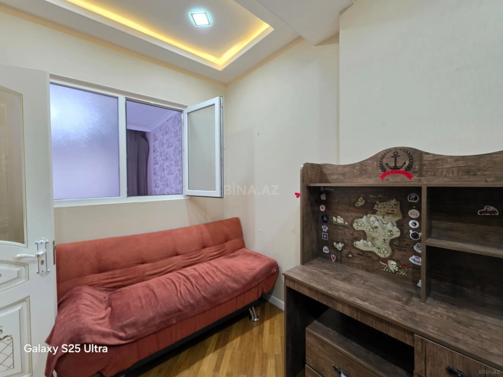 Kirayə verilir 4 otaqlı mənzil 150 m²