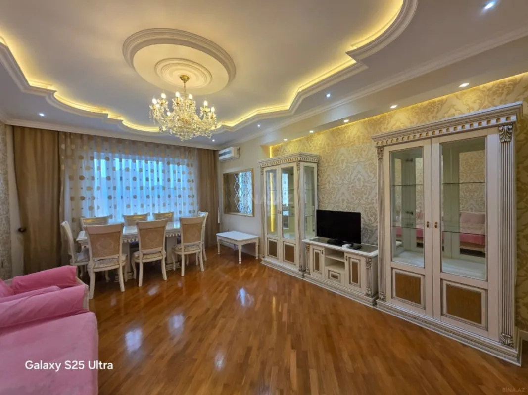 Kirayə verilir 4 otaqlı mənzil 150 m²