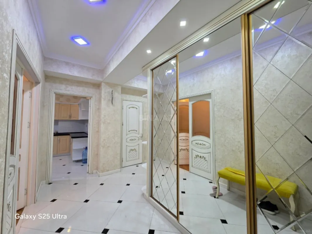 Kirayə verilir 4 otaqlı mənzil 150 m²