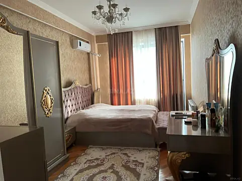 Kirayə verilir 2 otaqlı mənzil 86 m²