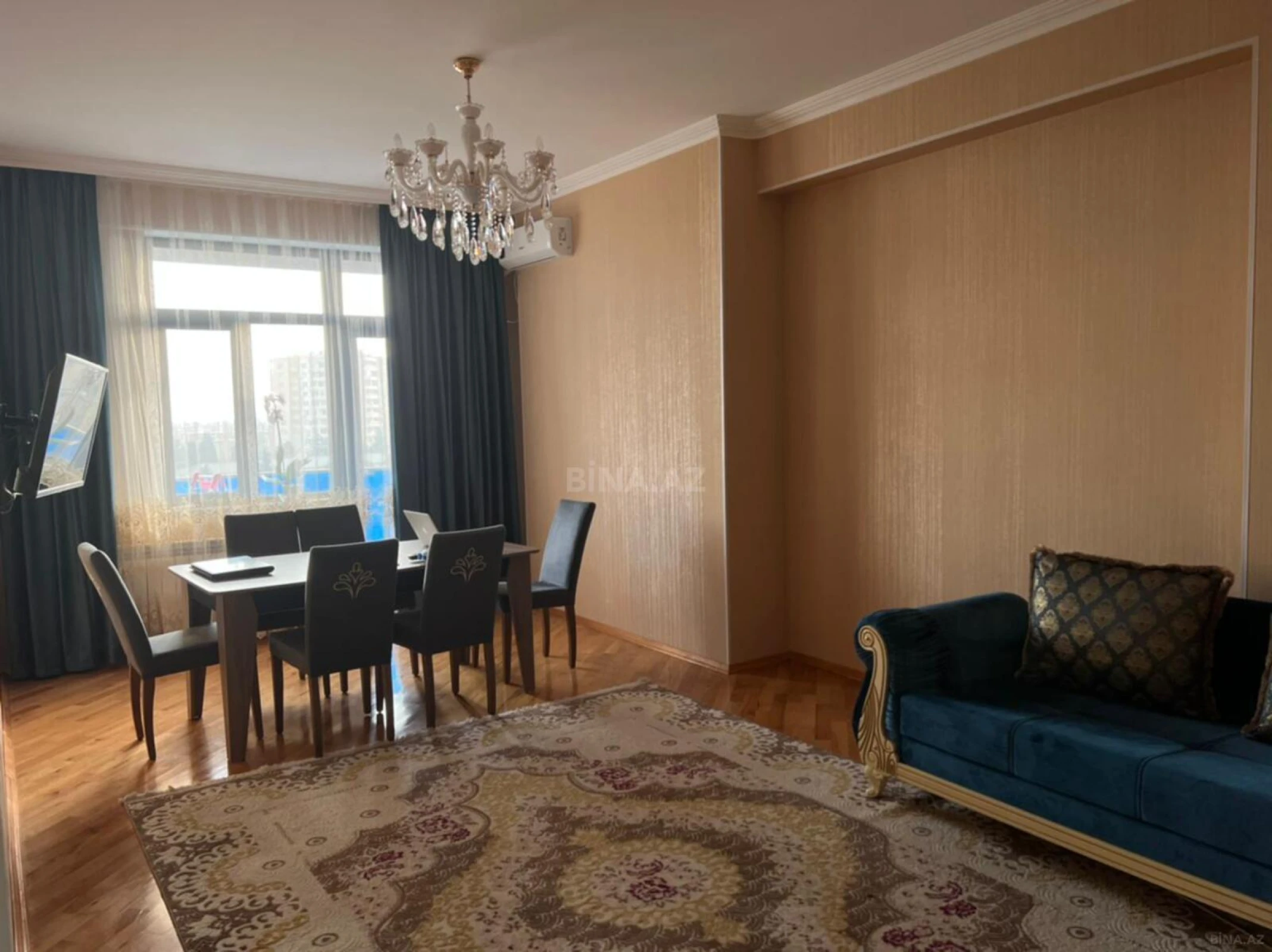 Kirayə verilir 2 otaqlı mənzil 86 m²