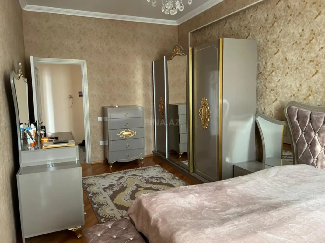 Kirayə verilir 2 otaqlı mənzil 86 m²