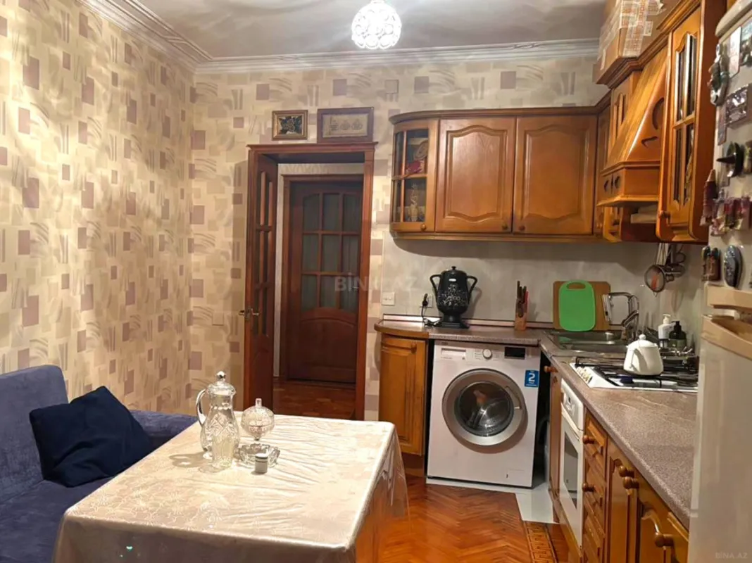Satılır 4 otaqlı mənzil 80 m²