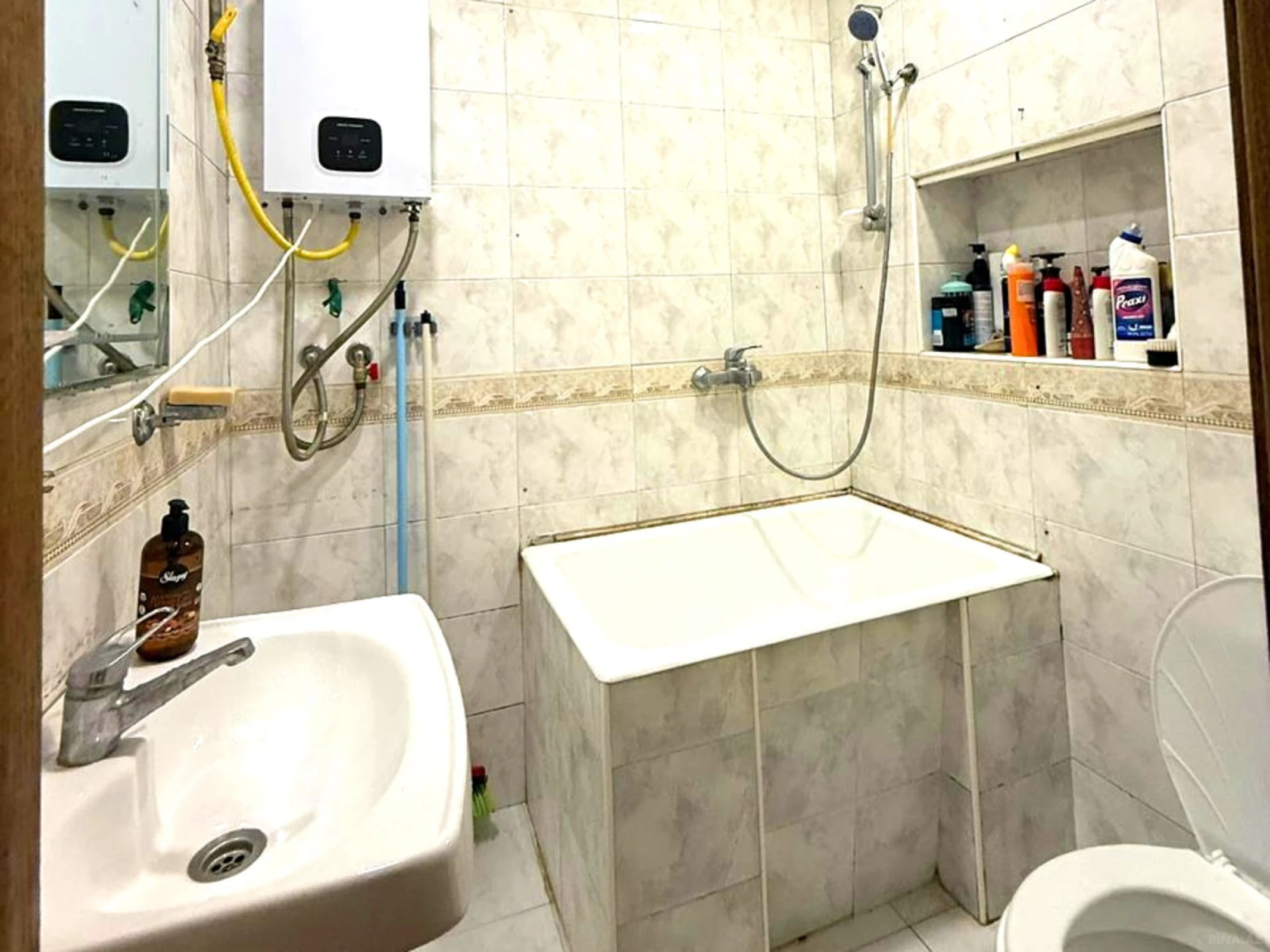 Satılır 4 otaqlı mənzil 80 m²