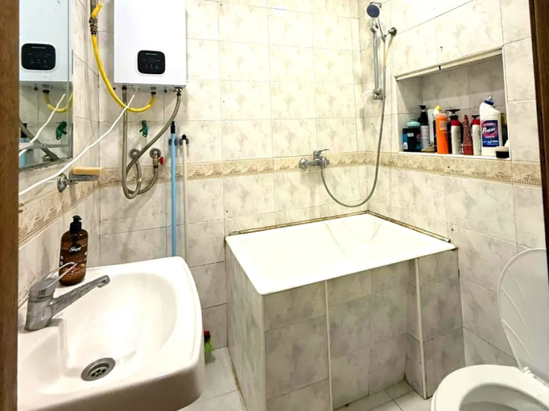 Satılır 4 otaqlı mənzil 80 m²