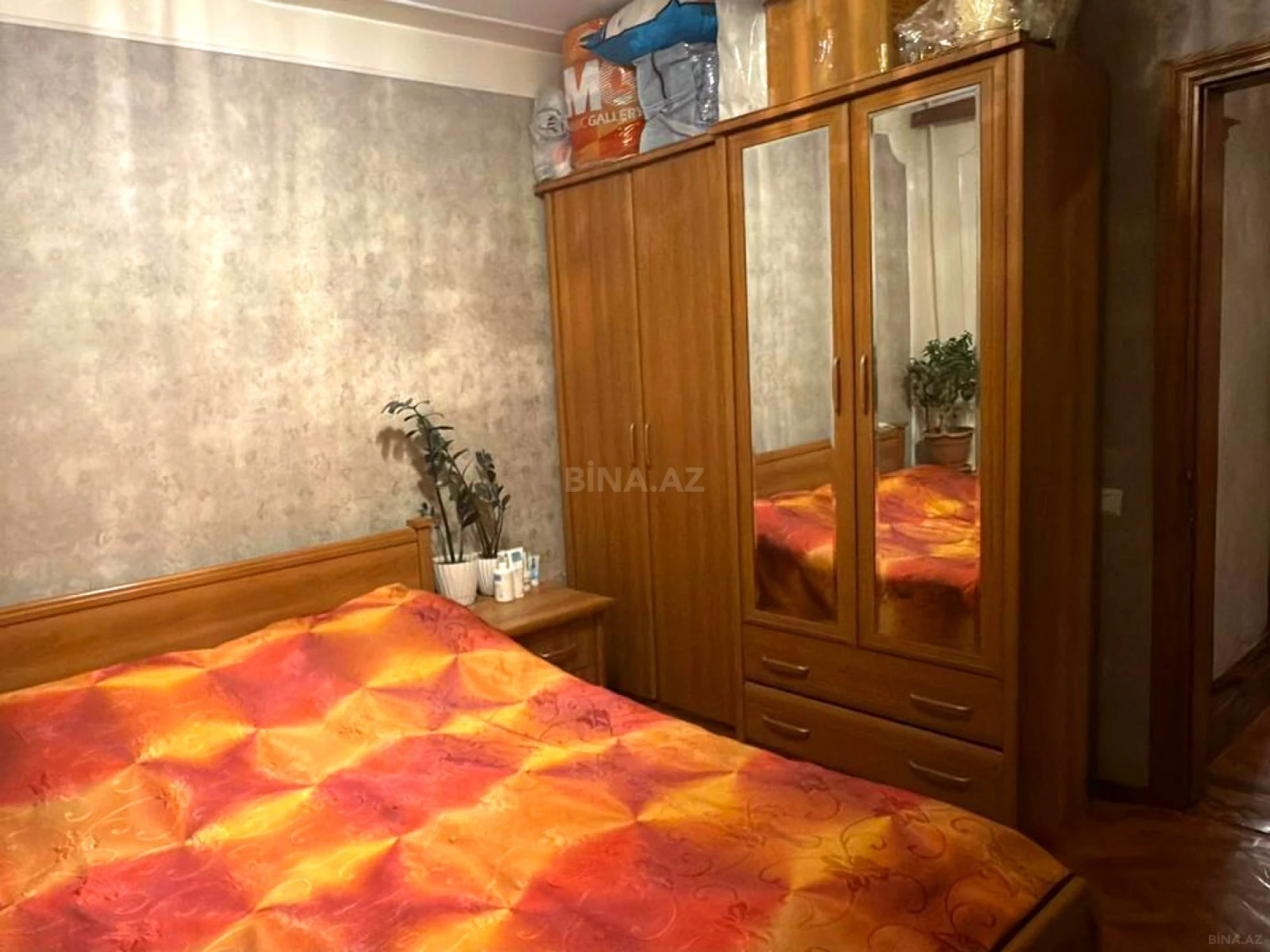Satılır 4 otaqlı mənzil 80 m²