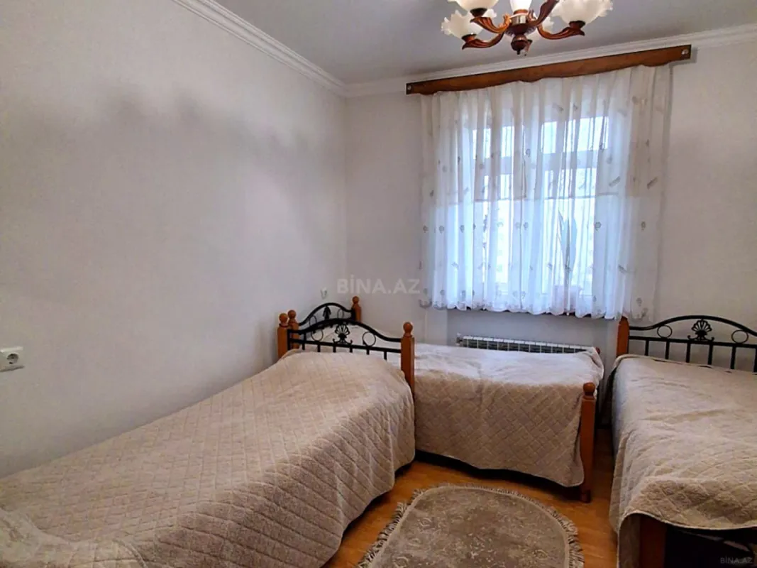 Satılır 4 otaqlı mənzil 80 m²