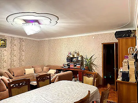 Satılır 4 otaqlı mənzil 80 m²