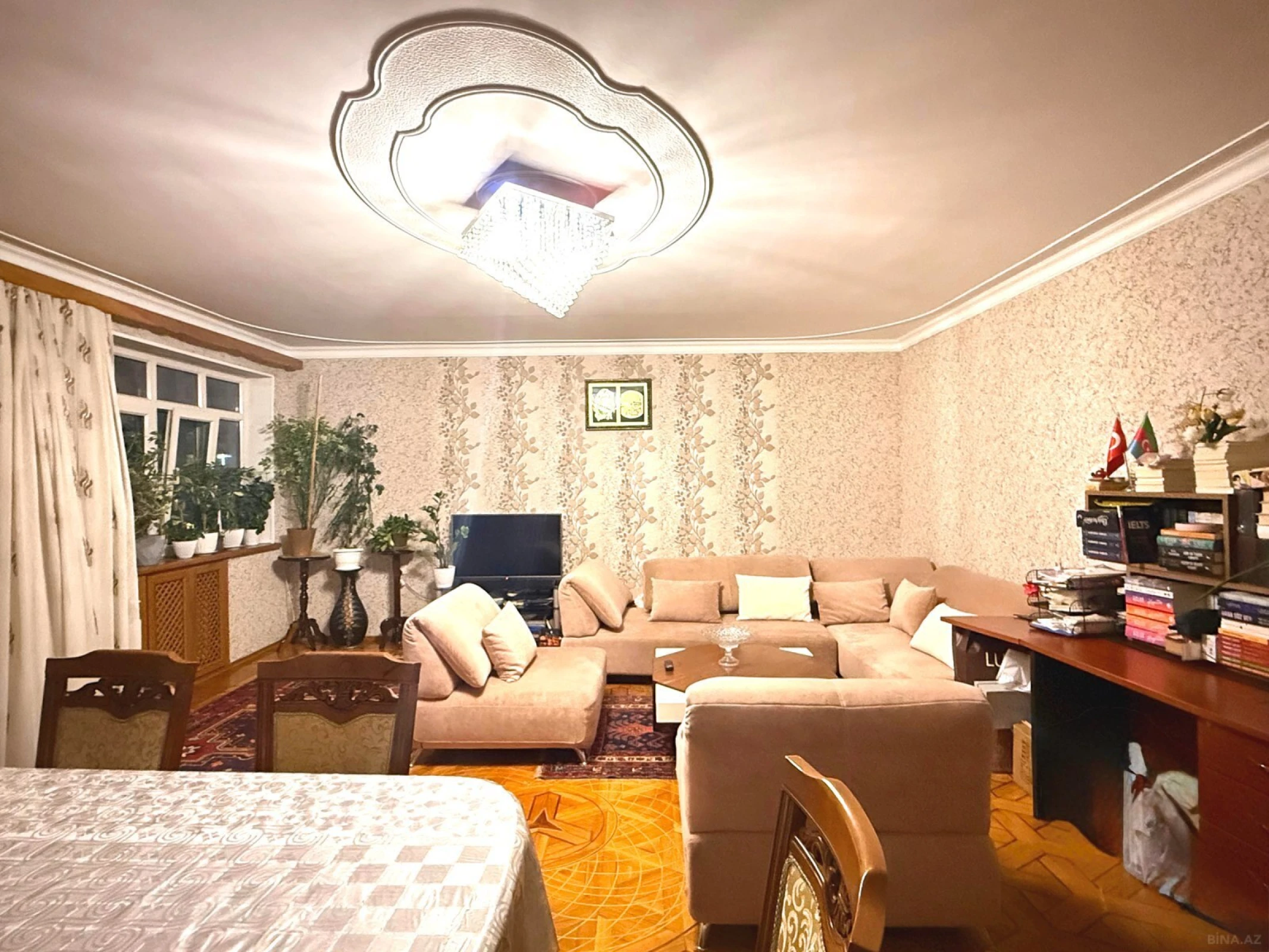 Satılır 4 otaqlı mənzil 80 m²