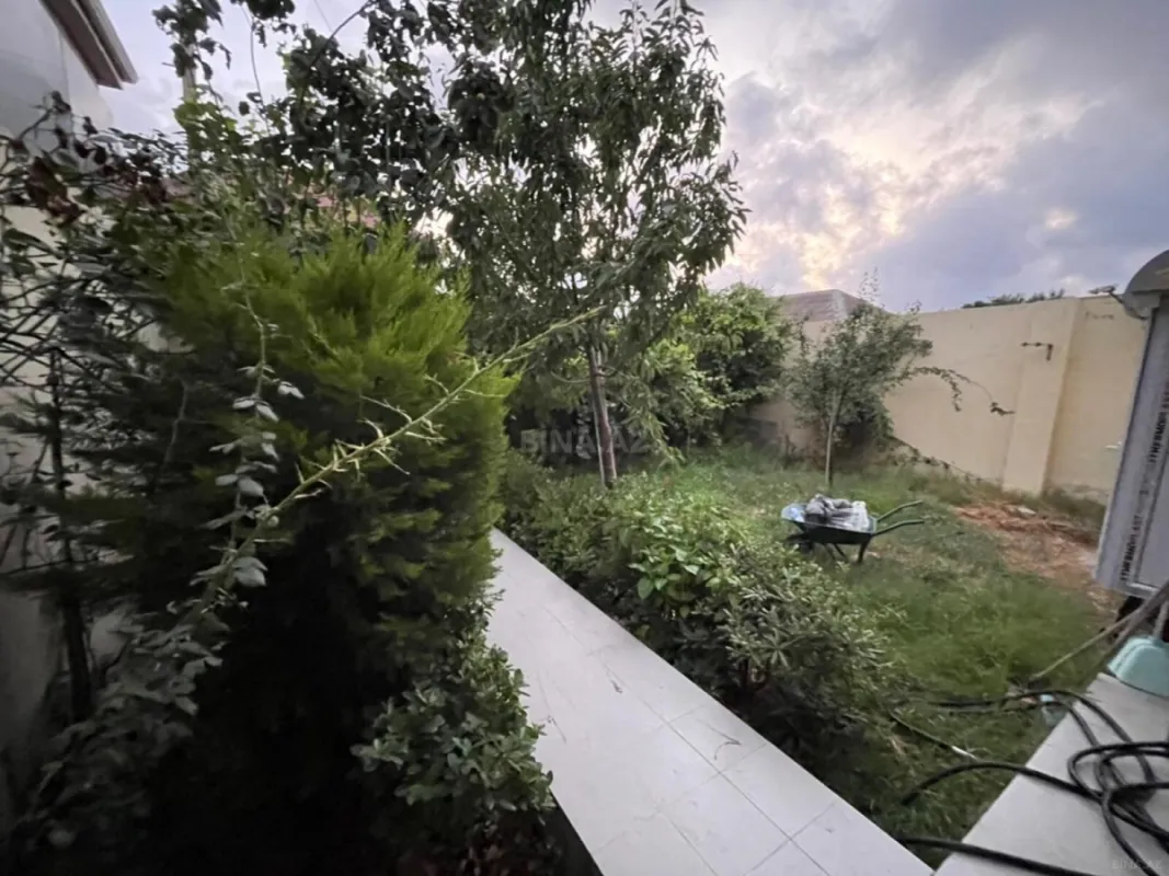 Satılır 4 otaqlı həyət evi 135 m²