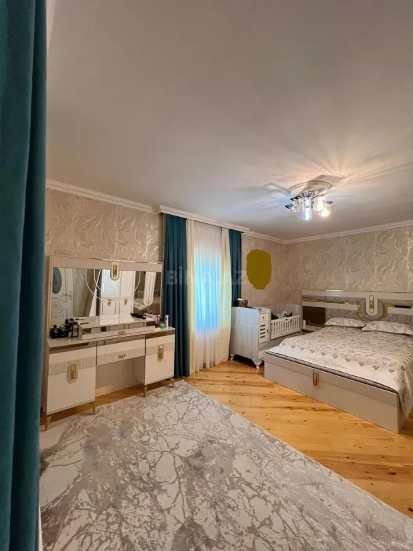 Satılır 4 otaqlı həyət evi 135 m²