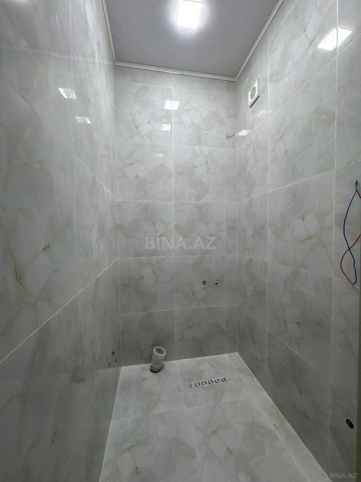 Satılır 4 otaqlı həyət evi 135 m²