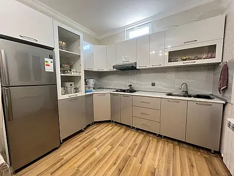 Satılır 4 otaqlı həyət evi 135 m²