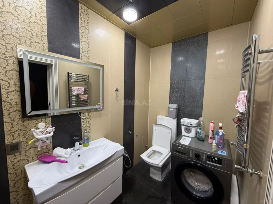 Satılır 3 otaqlı mənzil 140 m²