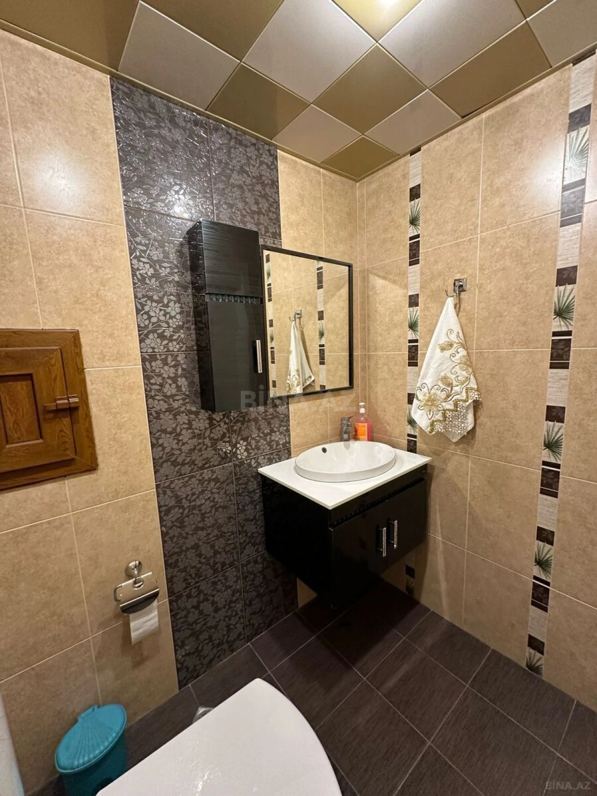 Satılır 3 otaqlı mənzil 140 m²