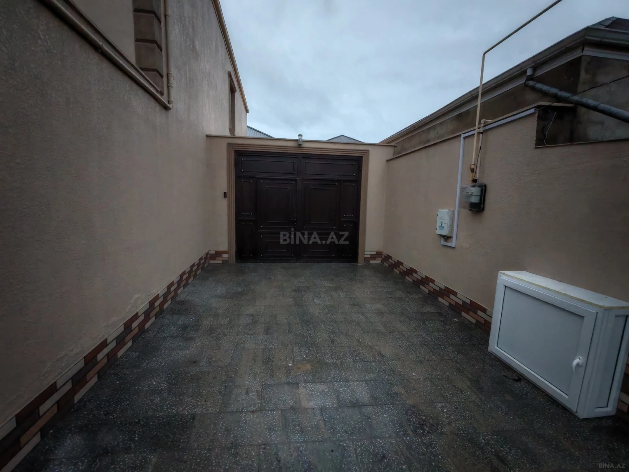 Satılır 4 otaqlı həyət evi 130 m²