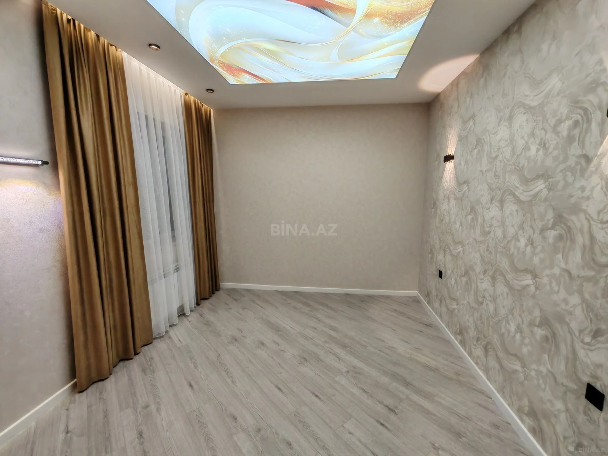 Satılır 4 otaqlı həyət evi 130 m²