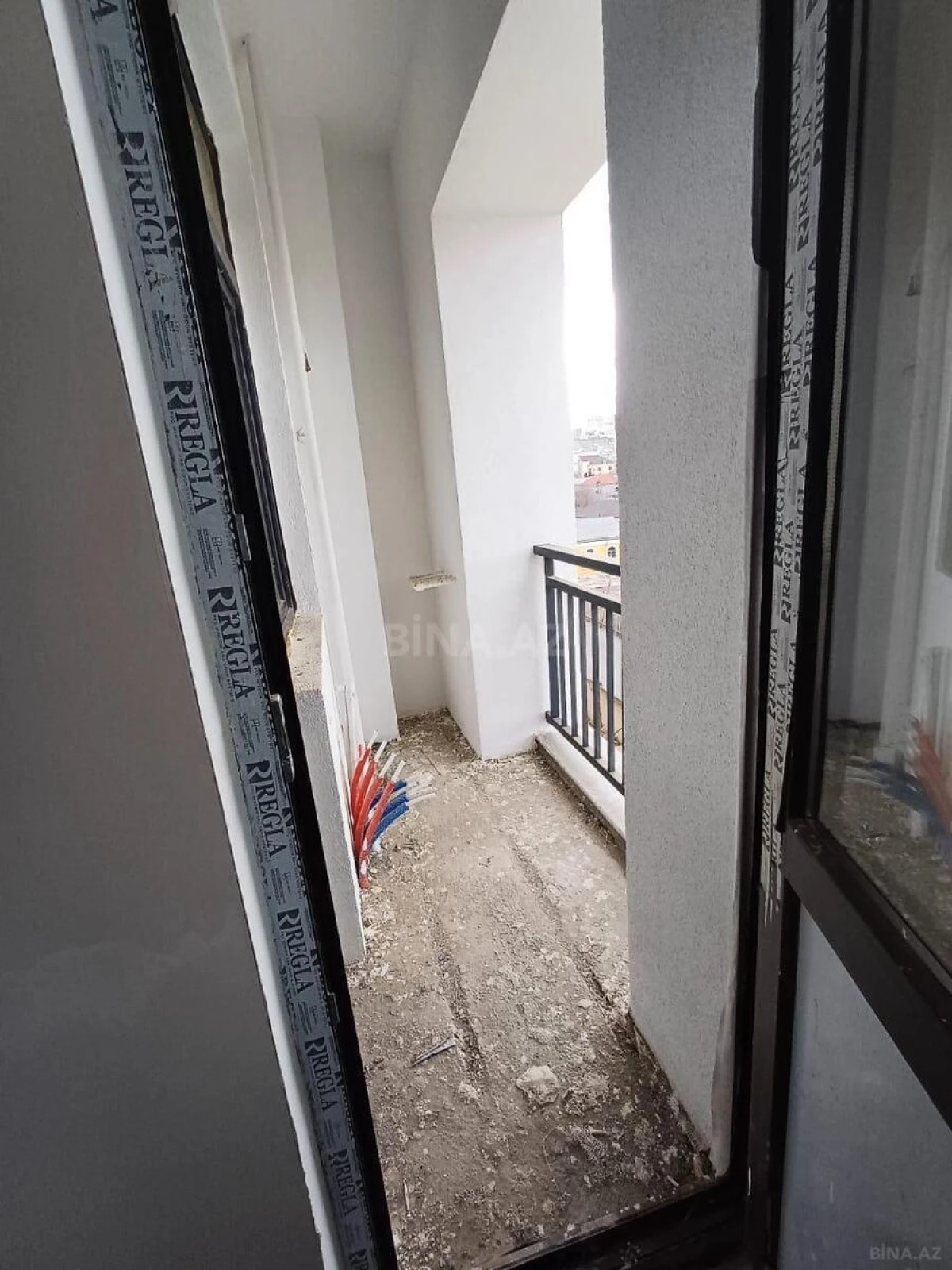 Satılır 3 otaqlı mənzil 77.7 m²