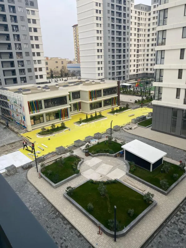 Satılır 3 otaqlı mənzil 77.7 m²