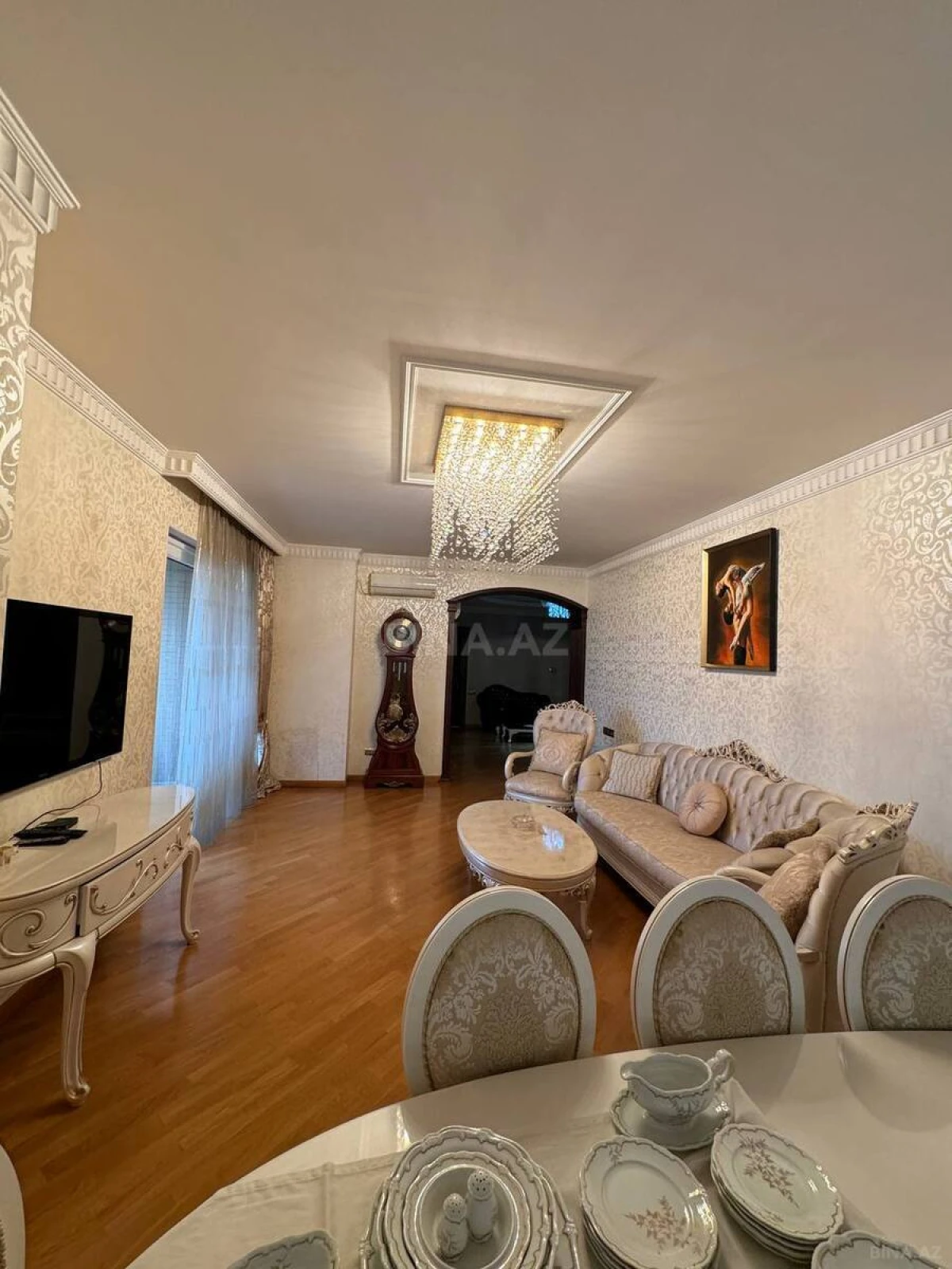 Satılır 3 otaqlı mənzil 128 m²