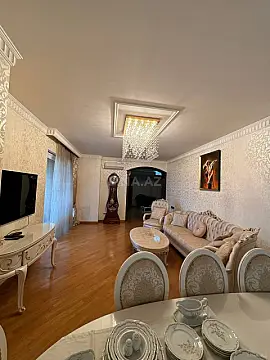 Satılır 3 otaqlı mənzil 128 m²