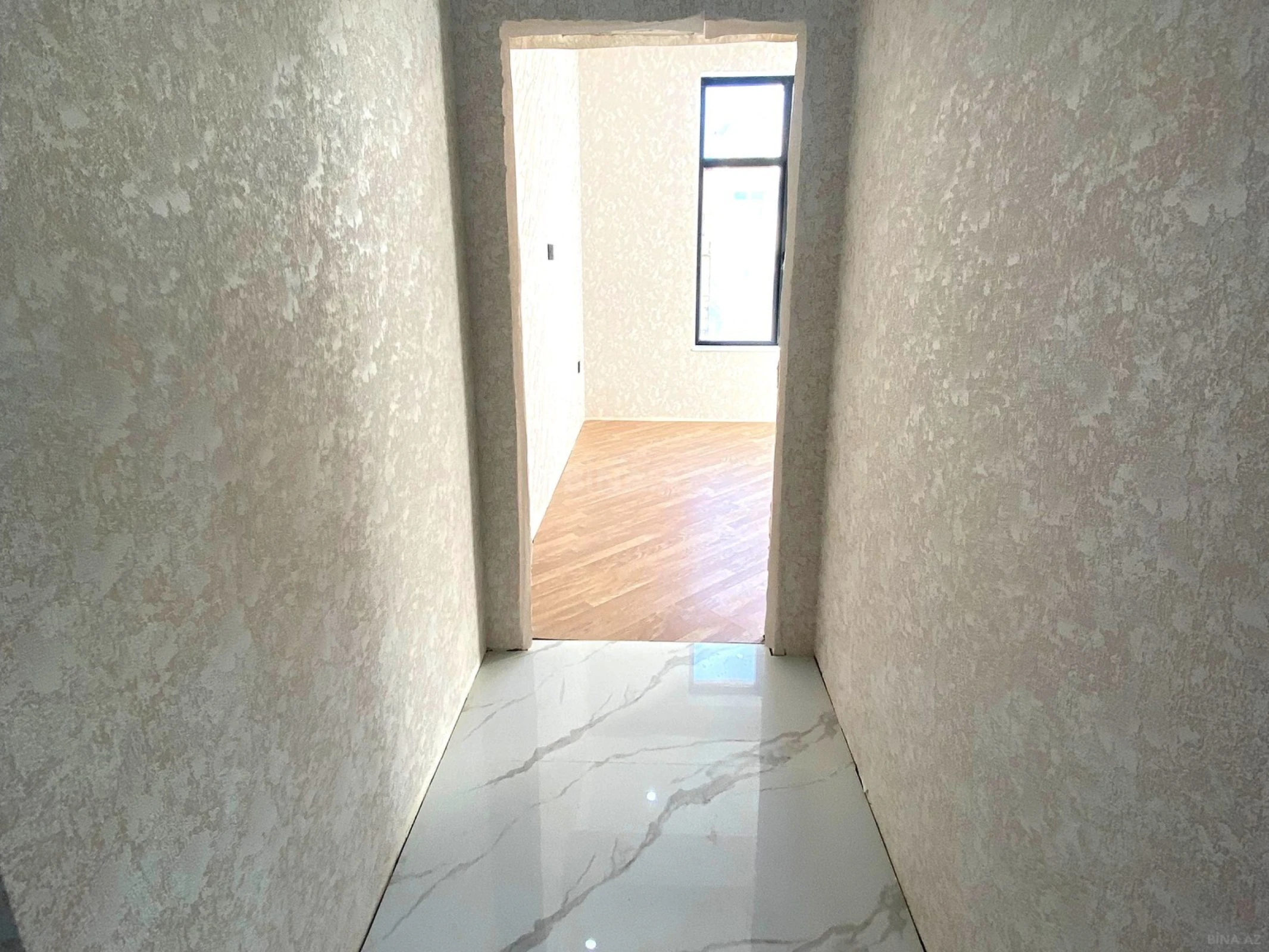 Satılır 3 otaqlı mənzil 92 m²
