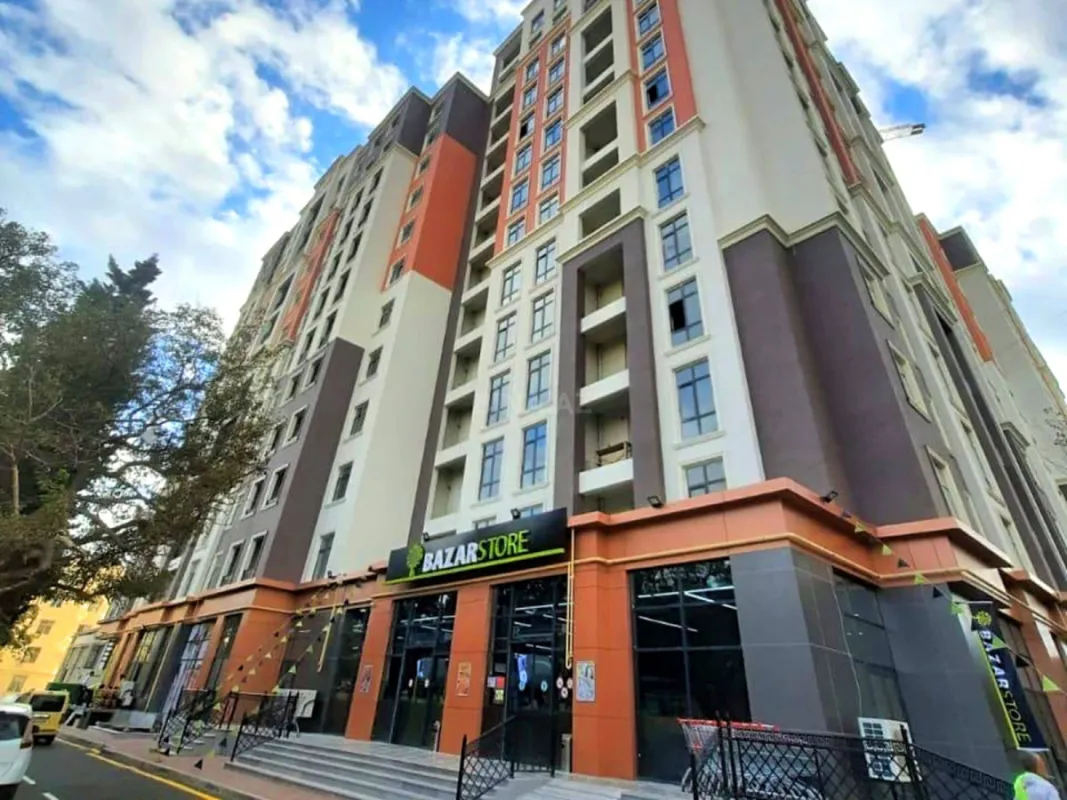 Satılır 3 otaqlı mənzil 92 m²