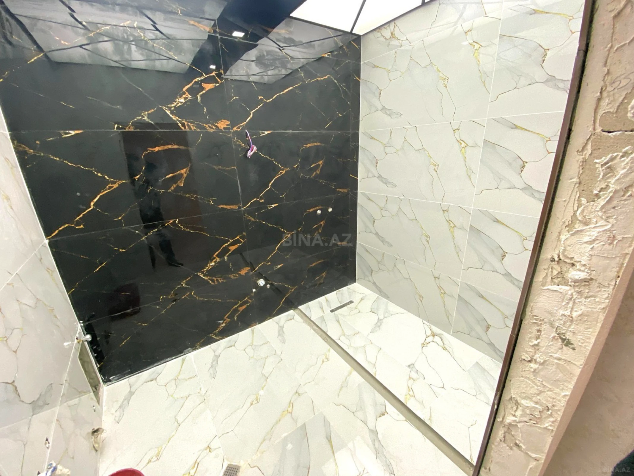 Satılır 3 otaqlı mənzil 92 m²