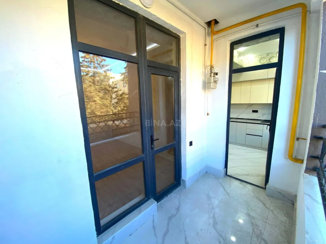 Satılır 3 otaqlı mənzil 92 m²