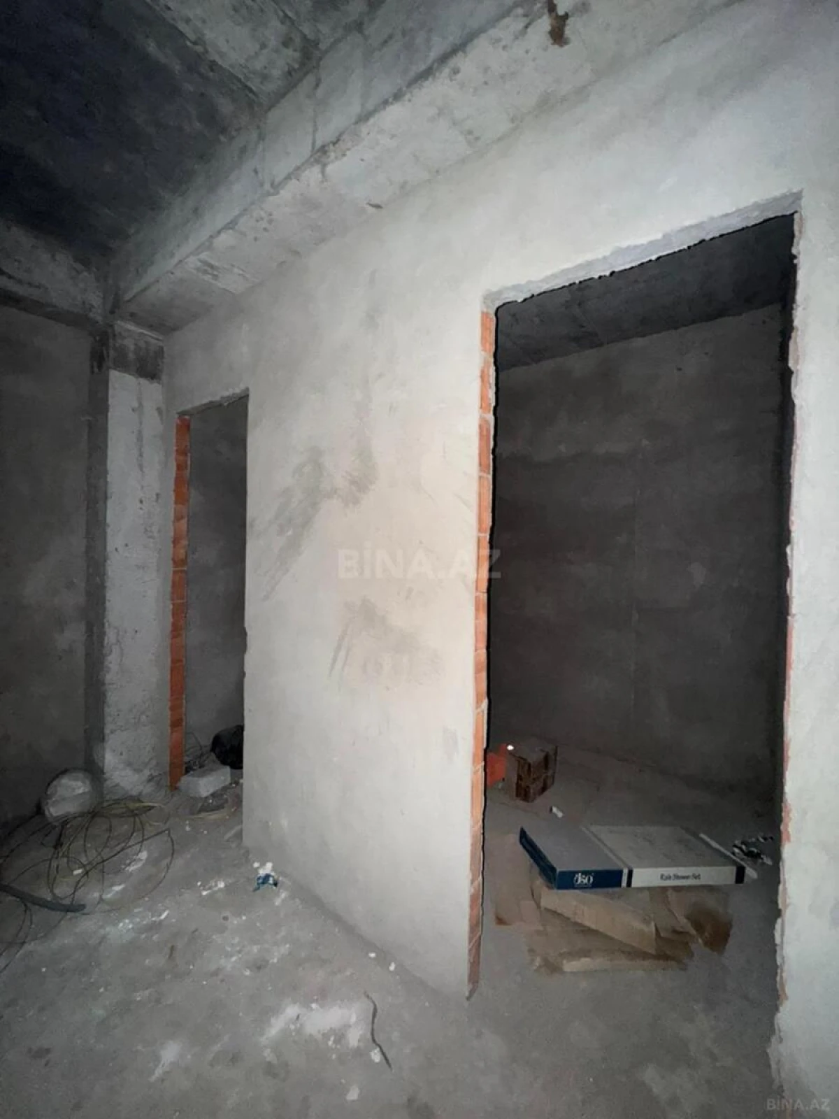 Satılır 3 otaqlı mənzil 159 m²