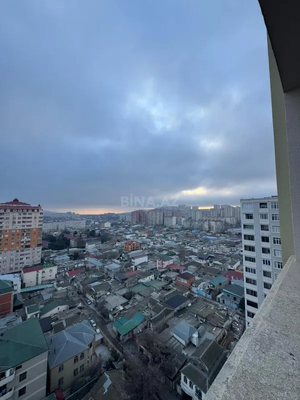 Satılır 3 otaqlı mənzil 159 m²