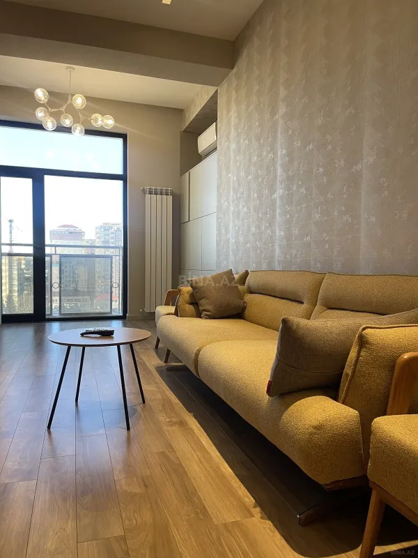 Kirayə verilir 2 otaqlı mənzil 95 m²