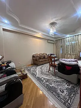 Satılır 2 otaqlı mənzil 77 m²
