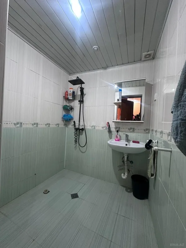 Satılır 2 otaqlı mənzil 77 m²