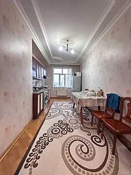 Satılır 2 otaqlı mənzil 77 m²