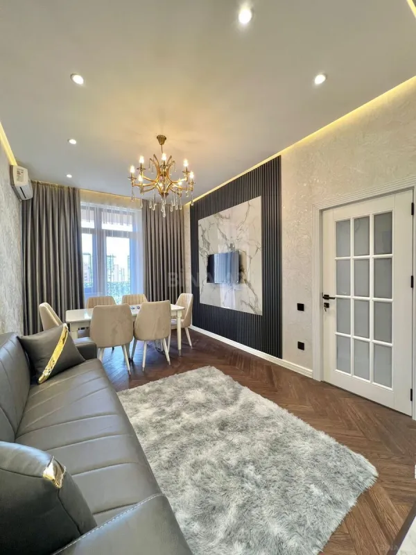 Satılır 2 otaqlı mənzil 54 m²