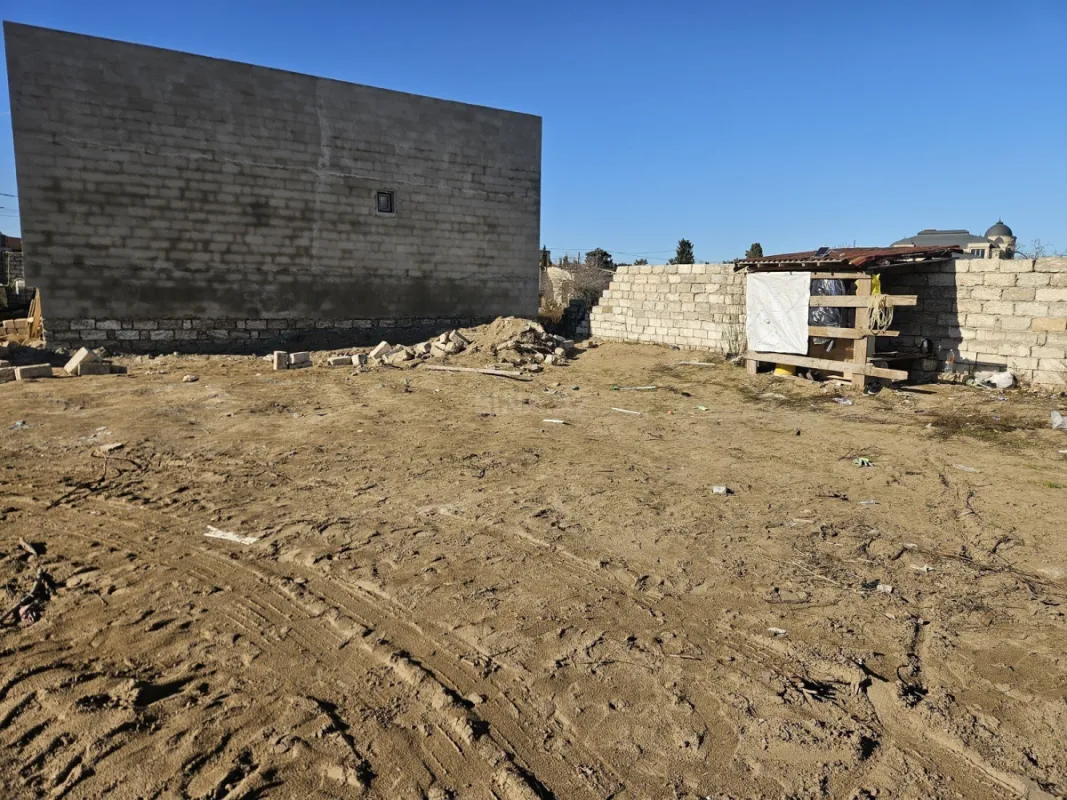 Satılır torpaq sahəsi 2 m²