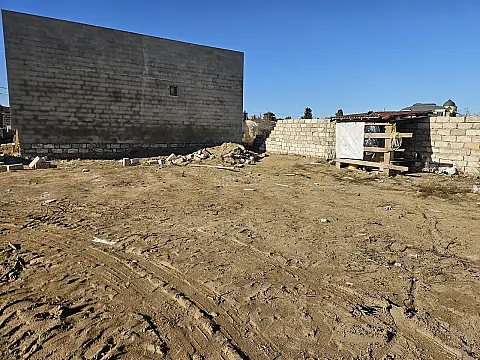 Satılır torpaq sahəsi 2 m²