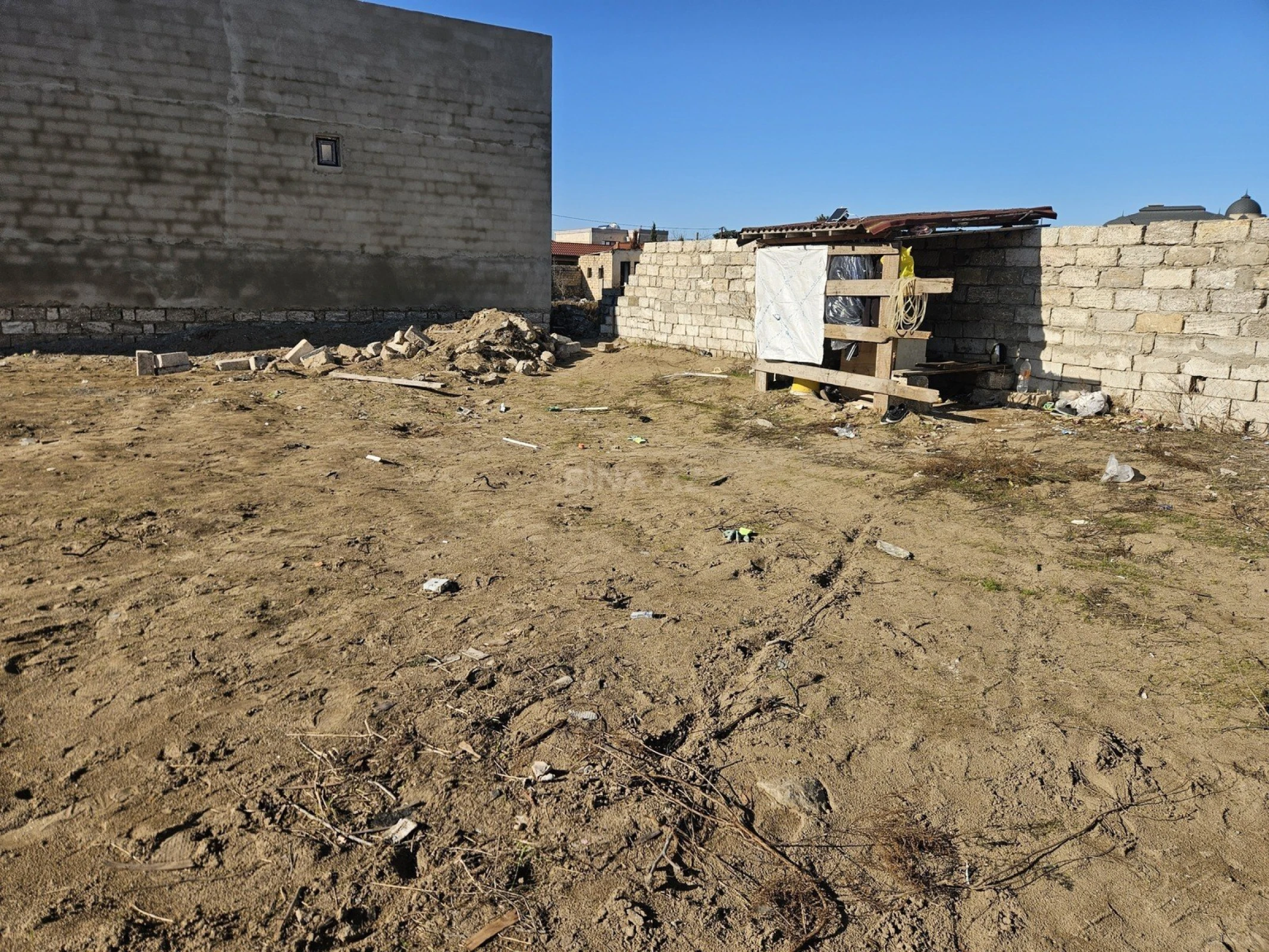 Satılır torpaq sahəsi 2 m²