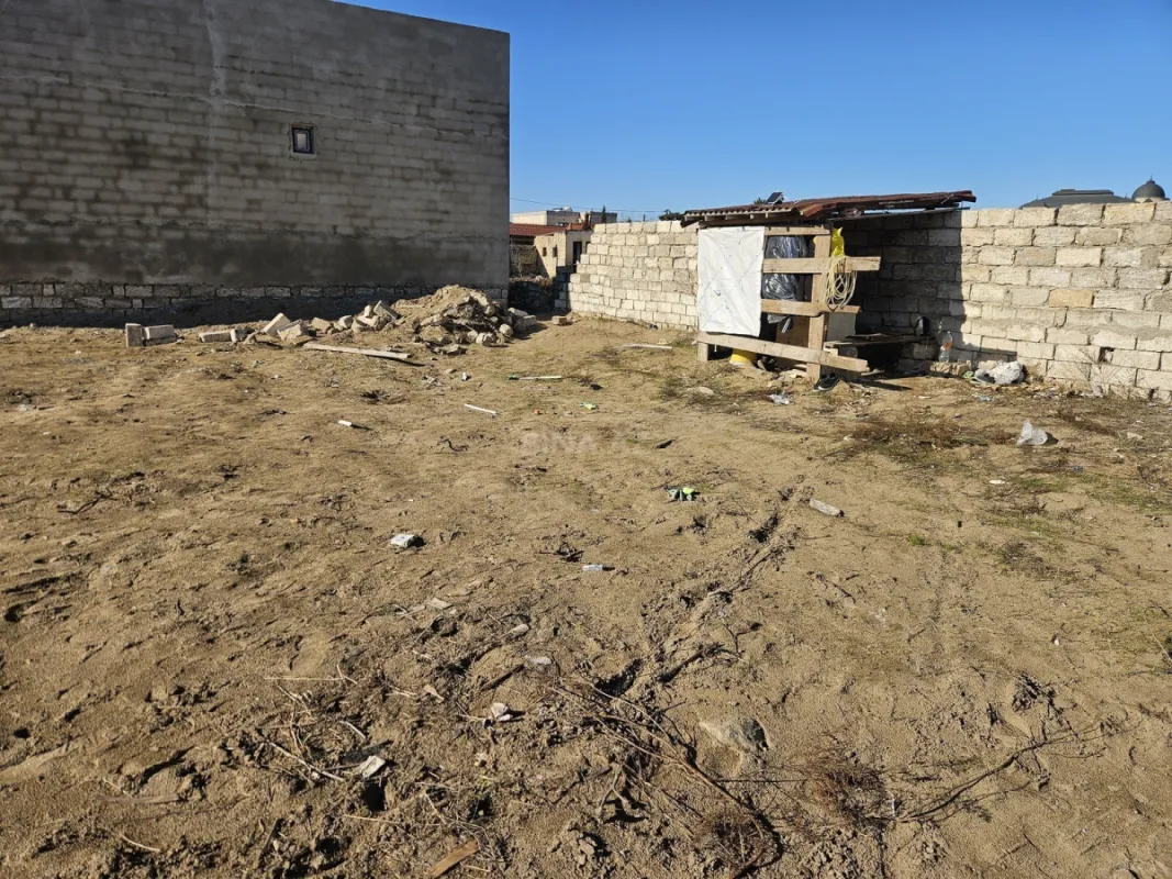 Satılır torpaq sahəsi 2 m²