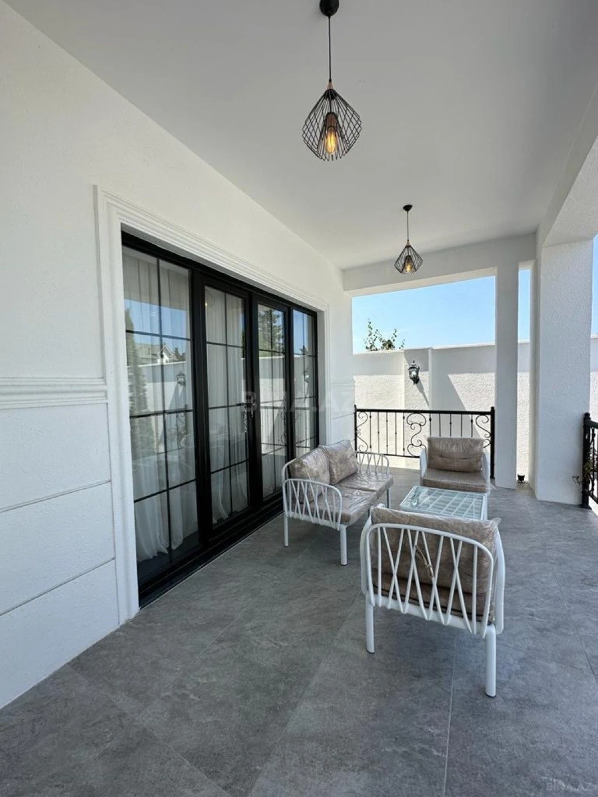 Kirayə verilir 4 otaqlı həyət evi 220 m²