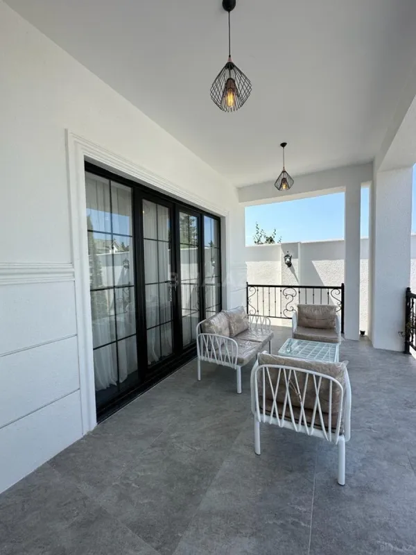 Kirayə verilir 4 otaqlı həyət evi 220 m²