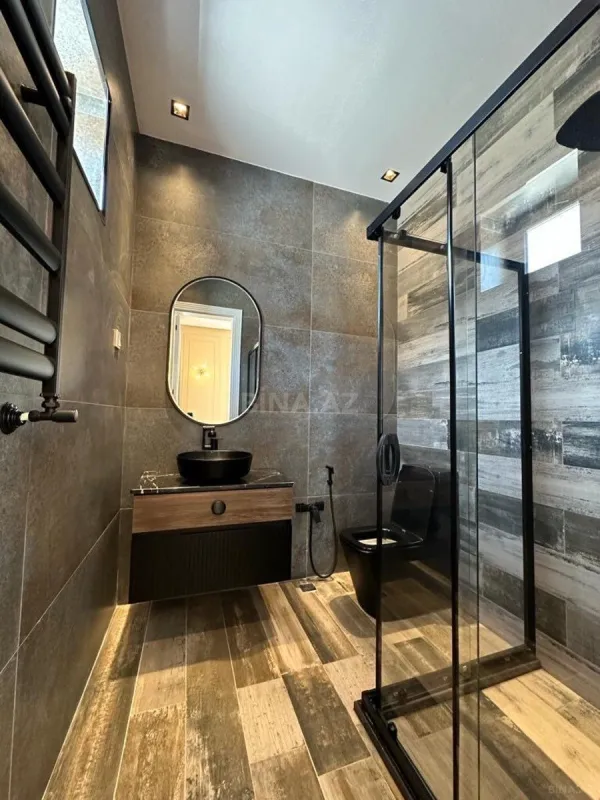 Kirayə verilir 4 otaqlı həyət evi 220 m²