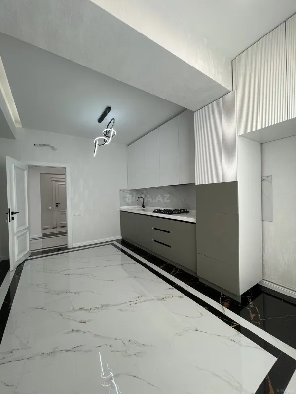 Satılır 3 otaqlı mənzil 101 m²